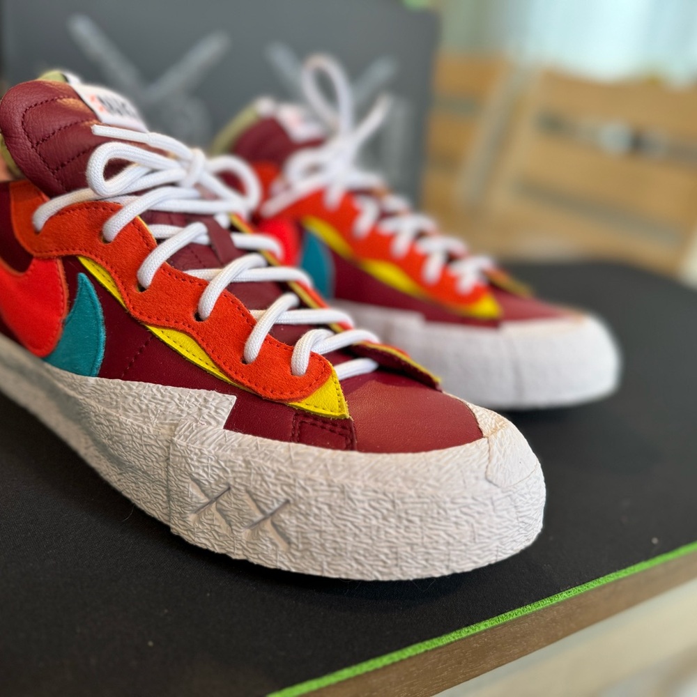 KAWS × sacai × Nike Blazer Low in “Team Red” - Picture 6 of 11